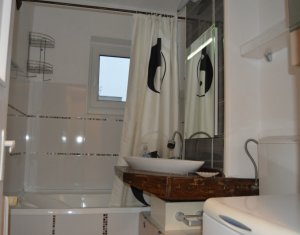 Apartament 2 camere decomandate, etaj intermediar, 55 mp, zona Primaverii