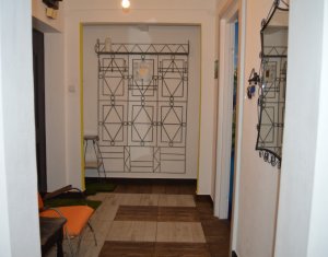 Apartament 2 camere decomandate, etaj intermediar, 55 mp, zona Primaverii