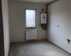 Appartement 3 chambres à vendre dans Floresti