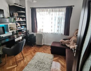 Apartment 4 rooms for sale in Cluj-napoca, zone Manastur