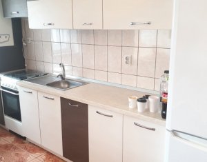 Apartment 3 rooms for sale in Floresti