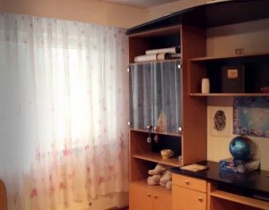 Apartment 4 rooms for sale in Cluj-napoca, zone Manastur