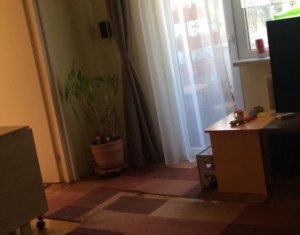 Appartement 4 chambres à vendre dans Cluj-napoca, zone Manastur