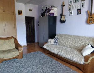 Apartament la pret de garsoniera, finisat, zona strazii Oasului