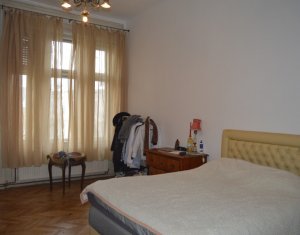 Apartament 2 camere, ultracentral, semidecomandat, 55 mp, zona Camerei de Comert