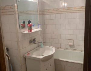 Apartament cu 3 camere, 2 bai, intermediar, 2 balcoane, zona FSEGA-IULIUS MALL