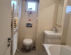 Apartament de vanzare, 3 camere, 2 bai, cartier Zorilor