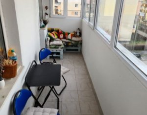 Apartament de vanzare, 3 camere, 2 bai, cartier Zorilor