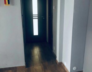 Apartament de 3 camere, renovat, Complexul Comercial Sirena