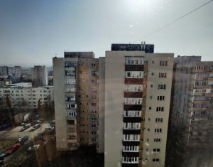 Appartement 4 chambres à vendre dans Cluj-napoca, zone Manastur