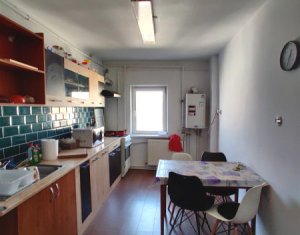 Apartament decomandat cu 4 camere, zona Calea Floresti, Manastur