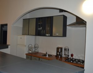 Apartament 2 camere, semidecomandat, 76 mp, LUX, Casa de Cultura a Studentilor!