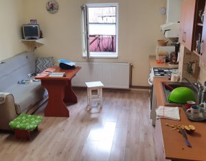 Vanzare apartament 2 camere, situat in Floresti, zona Gheorghe Doja