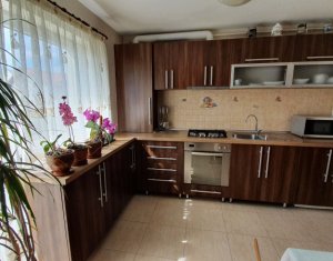 Vanzare apartament 3 camere, cu gradina, ultrafinisat, Floresti, Florilor