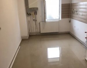 Apartament 3 camere, decomandat, etaj 2, strada Mogosoaia