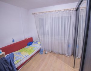 Apartament  cu 3 camere, Manastur, zona Calea Floresti