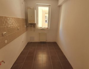 Vanzare apartament 2 camere, nemobilat, etaj intermediar, strada Porii