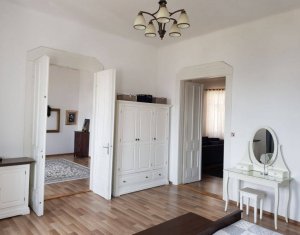 Apartment 4 rooms for sale in Cluj-napoca, zone Centru