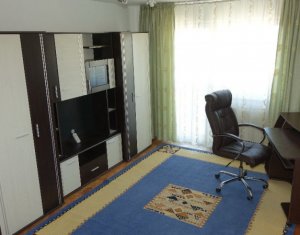 Apartament cu 3 camere, Piata Cipariu, Teatrul National