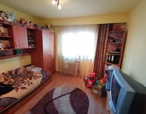 Apartament 3 camere, decomandat, boxa, garaj, etaj intermediar, Gradini Manastur