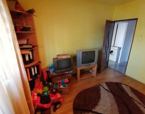 Apartament 3 camere, decomandat, boxa, garaj, etaj intermediar, Gradini Manastur