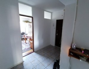 Apartament 3 camere, decomandat, boxa, garaj, etaj intermediar, Gradini Manastur