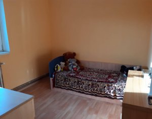 Apartament cu 4 camere, 57 mp, semidecomandat, Aleea Garbau Manastur