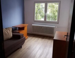 Apartament 3 camere, 49 mp, decomandat, renovat, zona strazii Garbau