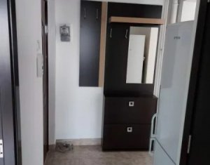 Apartament 3 camere, 49 mp, decomandat, renovat, zona strazii Garbau