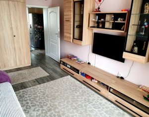 Apartament cu 2 camere, decomandat, strada Bucuresti, 54 mp