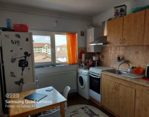 Apartament cu o camera, parcare cu CF, zona Florilor