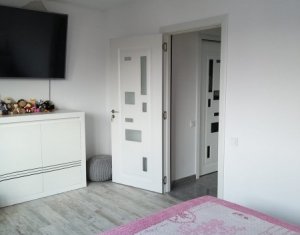 Apartament 3 camere, situat in Floresti, zona Terra