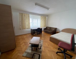 Appartement 3 chambres à vendre dans Cluj-napoca, zone Manastur