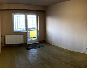Apartament 2 camere, decomandat + balcon, etaj 4/10, in Manastur, Calea Floresti