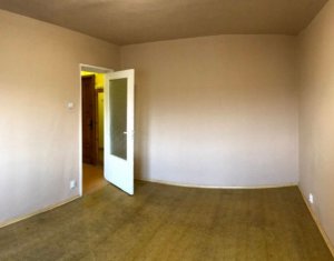 Apartament 2 camere, decomandat + balcon, etaj 4/10, in Manastur, Calea Floresti