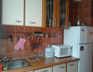 Vanzare apartament 3 camere, 78 mp, etaj intermediar, Manastur