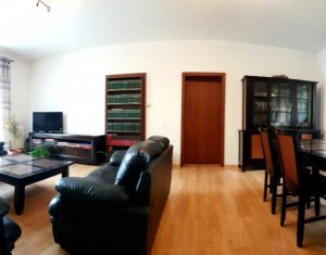 Appartement 5 chambres à vendre dans Cluj-napoca, zone Andrei Muresanu