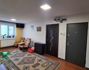 Apartament 4 camere, 79 mp, balcon, etaj 3 din 4, Manastur