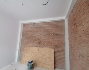 Appartement 5 chambres à vendre dans Cluj-napoca, zone Centru