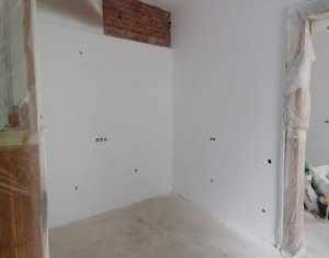 Appartement 5 chambres à vendre dans Cluj-napoca, zone Centru