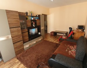 Apartament cu 3 camere, finisat, Floresti, zona Florilor