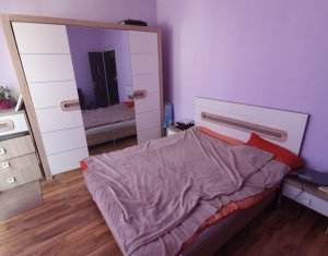 Apartament cu 3 camere, finisat, Floresti, zona Florilor