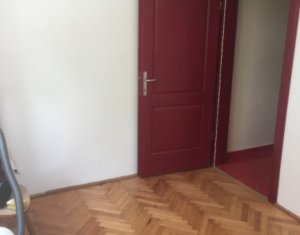 Vanzare apartament cu 3 camere in Plopilor, zona Platinia