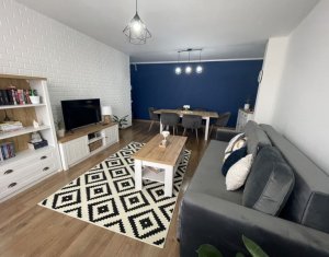 Apartament cu 3 camere ultrafinisat, bloc nou,  Piata 1 Mai