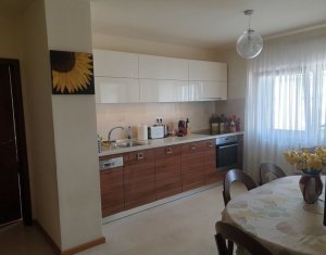 Apartament 3 camere, 82 mp, etaj intermediar, decomandat, modern, Manastur