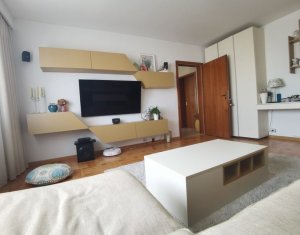 Apartament 3 camere, 82 mp, etaj intermediar, decomandat, modern, Manastur