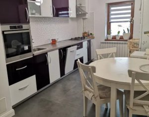  Apartament cu 3 camere, ultrafinisat, ultramobilat, Baciu, zona Regal