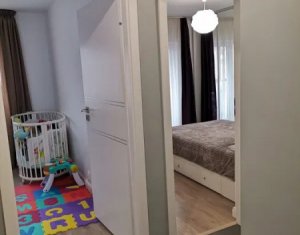  Apartament cu 3 camere, ultrafinisat, ultramobilat, Baciu, zona Regal