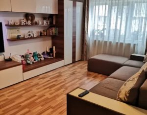  Apartament cu 3 camere, ultrafinisat, ultramobilat, Baciu, zona Regal