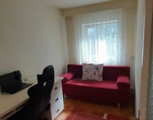 Vanzare apartament 3 camere, decomandat, boxa, zona Kaufland Manastur